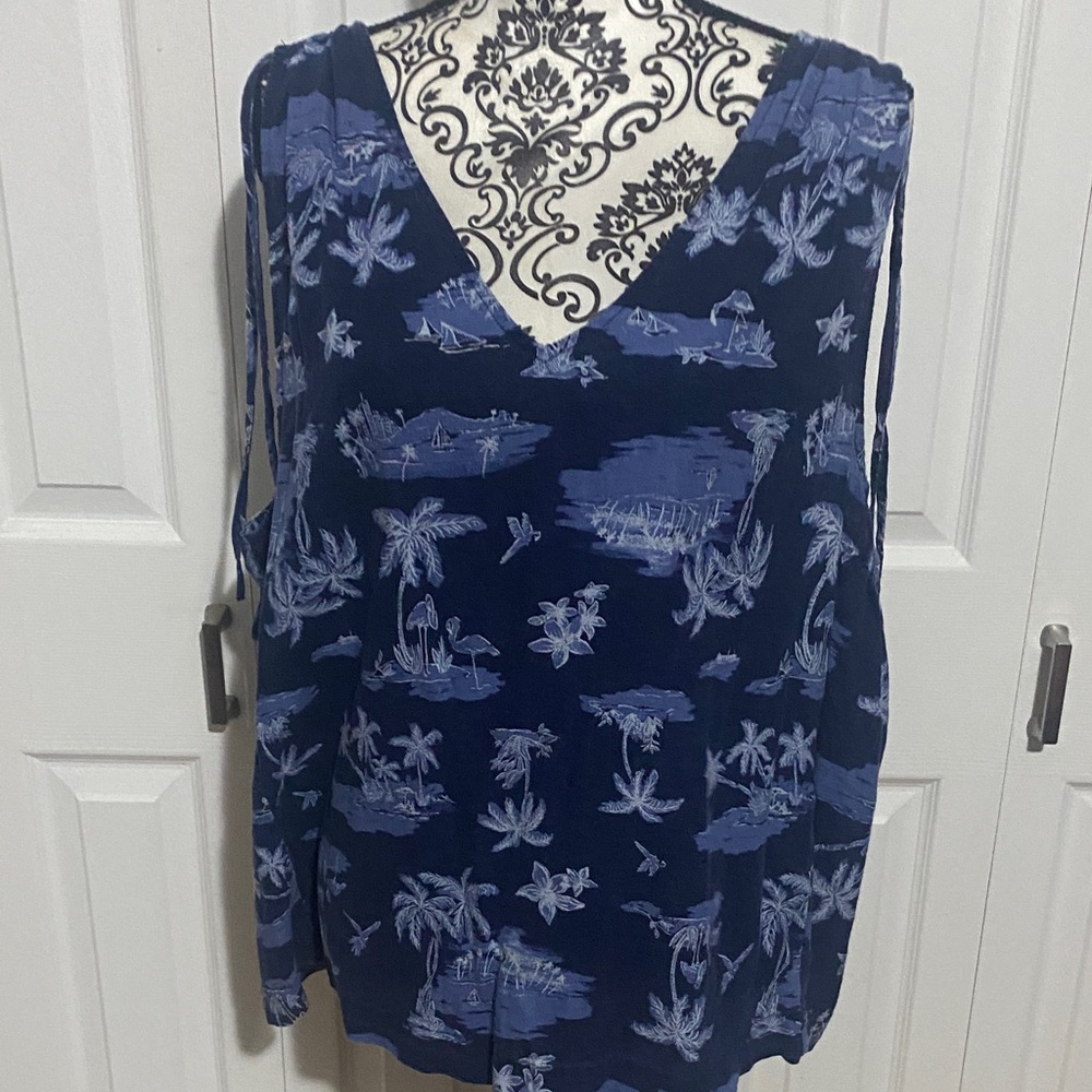 Old Navy Blue Tropical Print Blouse